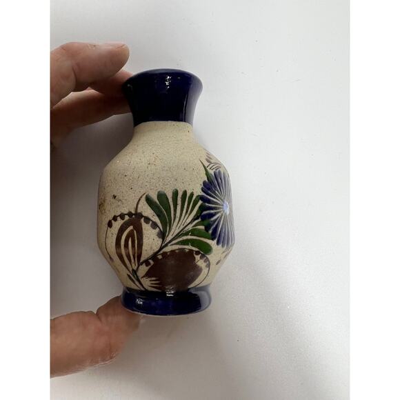Tonala Mexican Pottery Stoneware Vase Floral Design Signed Mexico - Picture 3 of 7